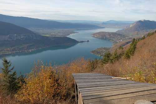 le lac d'Annecy depuis le col de la Forclaz